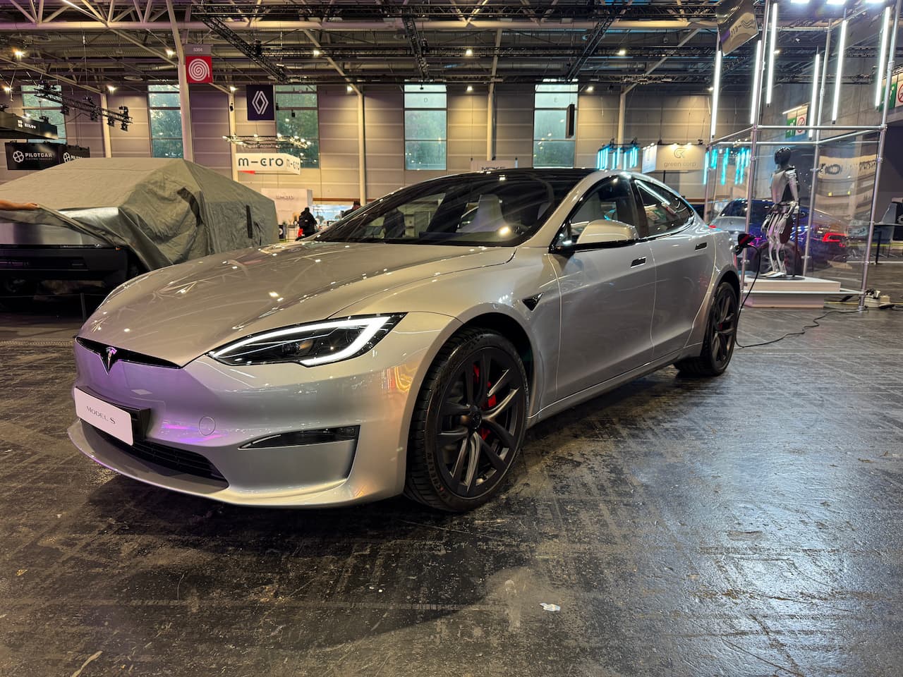 2024 Tesla Model S Plaid