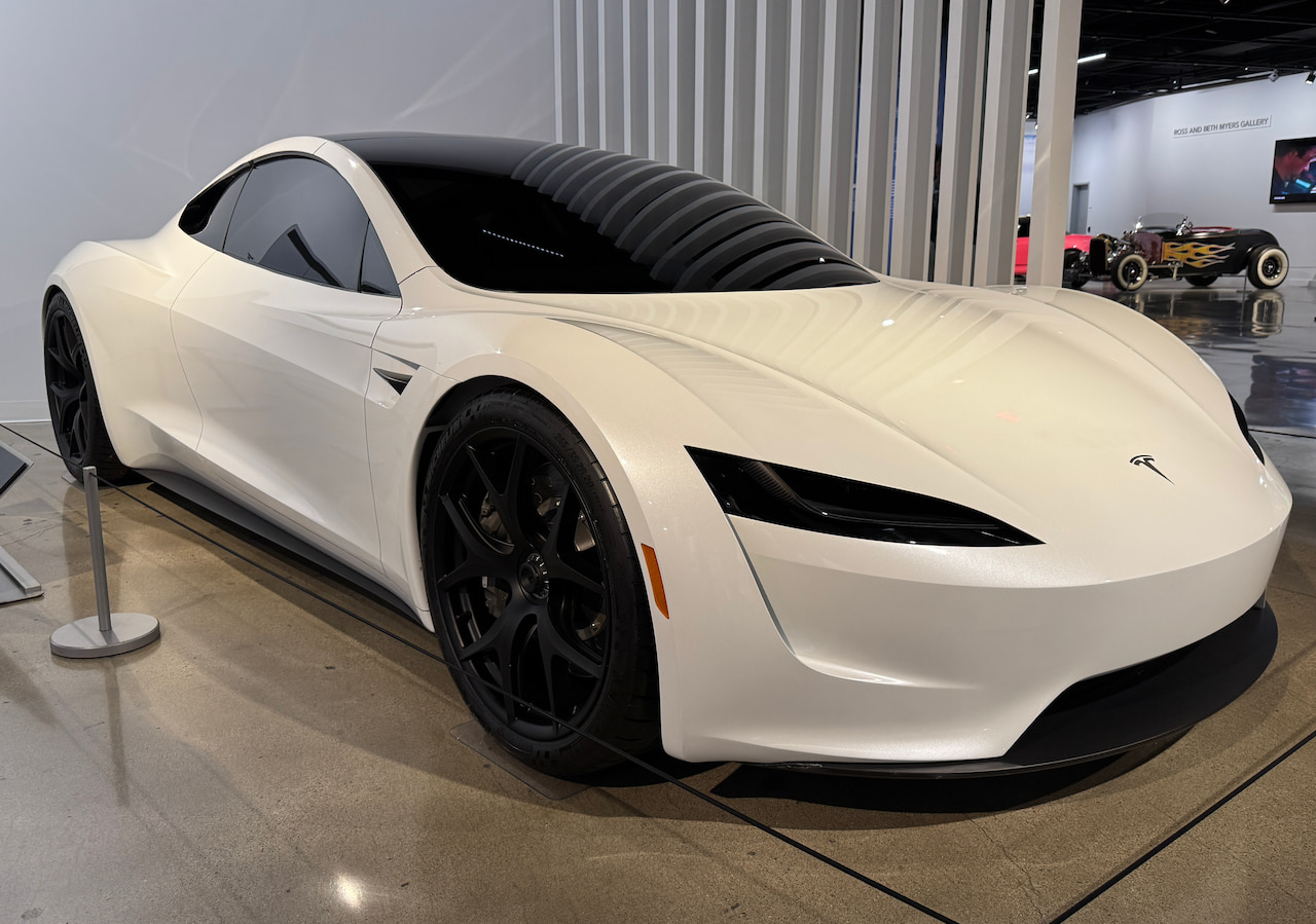 2025 Tesla Roadster